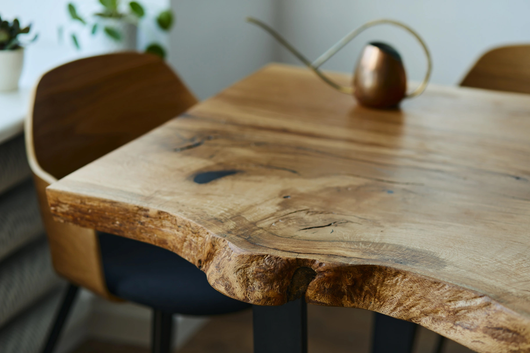 Plateau de table en bois massif, travail du bois